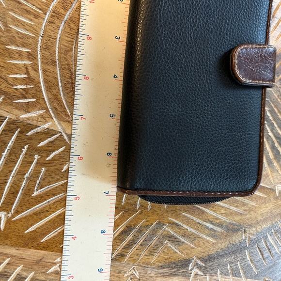 Rosetti woman’s wallet, black with brown trim, pebbled faux leather - Picture 7 of 8